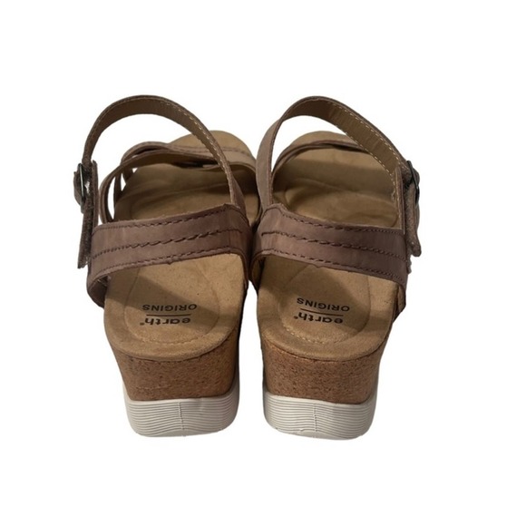 Earth Origins Sandals Tan & Brown Wedge            Size 9M NWOT - Picture 2 of 4